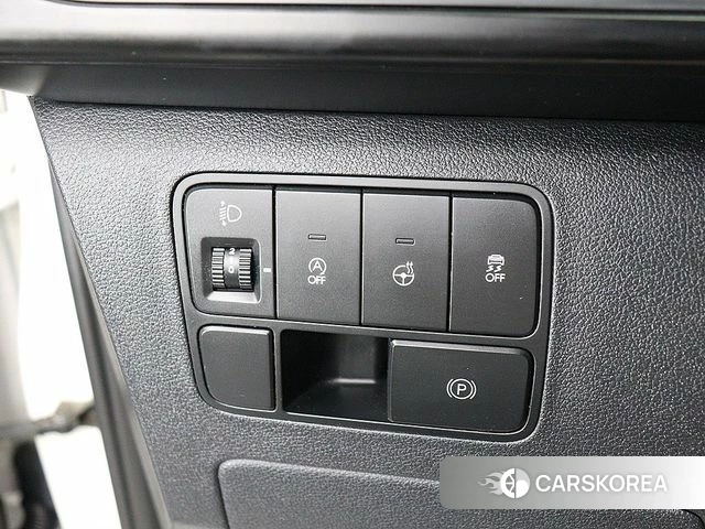 Hyundai Staria 2023 Белый из Кореи, фото 3