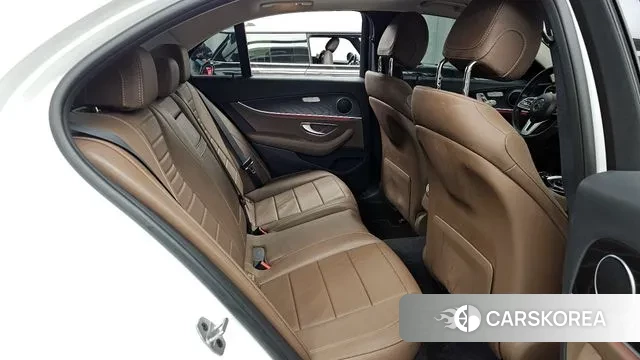 Mercedes-Benz E-Class W213 2020 Белый из Кореи, фото 3