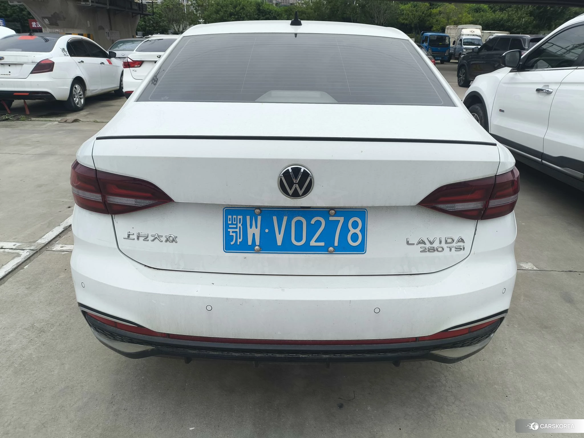 Volkswagen Lavida 2022 Белый из Китая, фото 3