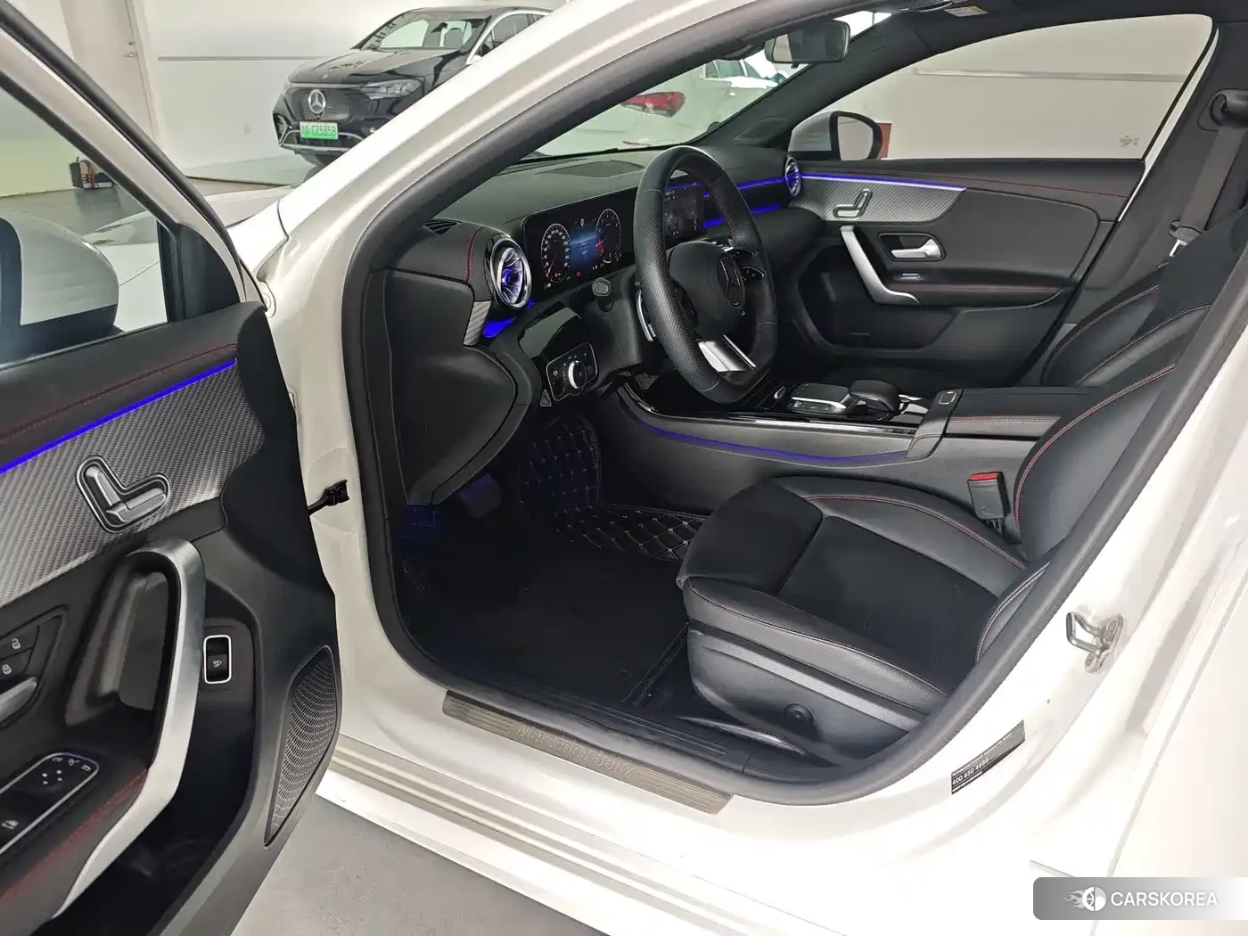 Mercedes-Benz A-Class 2024 Белый из Китая, фото 3