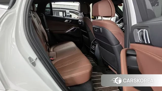 BMW X6 (G06) 2023 Белый из Кореи, фото 3