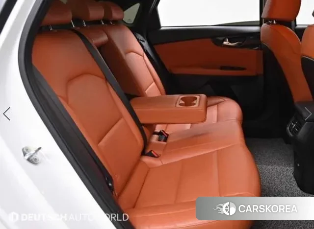 Kia The New K3 2nd generation 2022 Белый из Кореи, фото 3