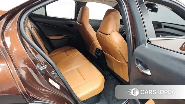 Lexus UX250h 2019 Коричневый из Кореи, фото 3