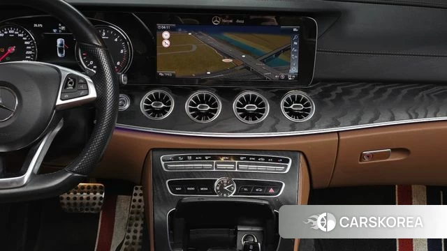 Mercedes-Benz E-Class W213 2018 Белый из Кореи, фото 3