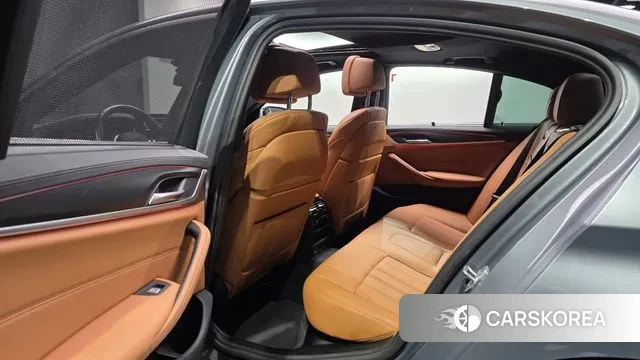 BMW 5 Series (G30) 2023 Серый из Кореи, фото 3