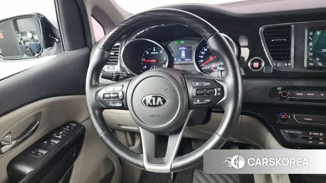 Kia The New Carnival 2019 Белый из Кореи, фото 3
