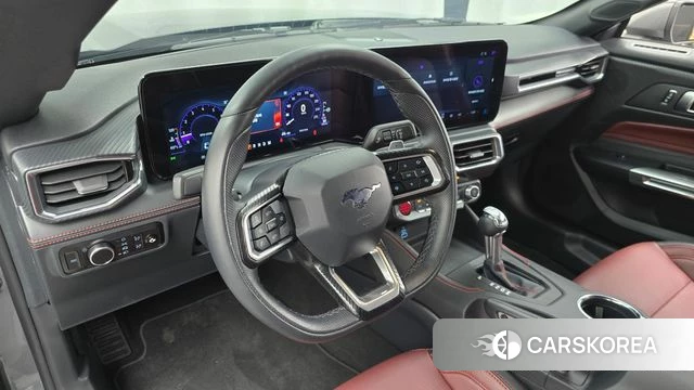 Ford Mustang 7th Generation 2025 Серый из Кореи, фото 3