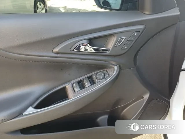 Chevrolet (GM Daewoo) All New Malibu 2018 Жемчужный цвет из Кореи, фото 3