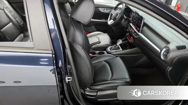 Kia The New K3 2nd generation 2022 Синий из Кореи, фото 3