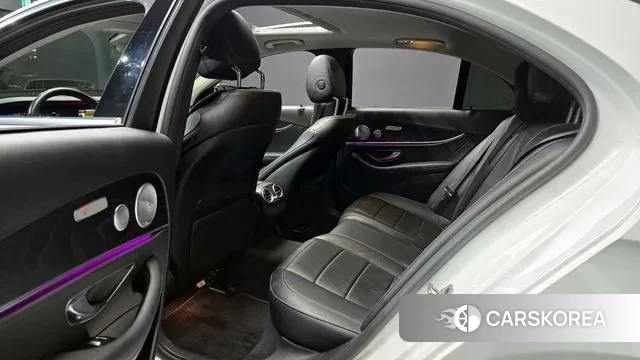 Mercedes-Benz E-Class W213 2020 Белый из Кореи, фото 3