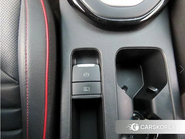 Kia The New K3 2nd generation 2021 Белый из Кореи, фото 3