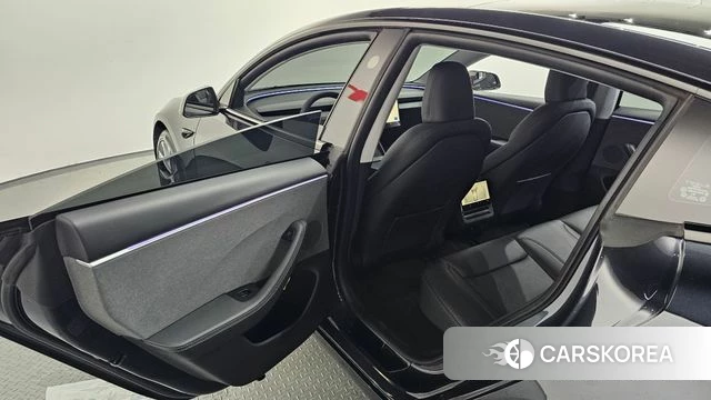 Tesla Model 3 2024 Серый из Кореи, фото 3