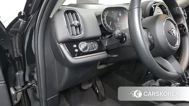 Mini Cooper Countryman 2022 Черный из Кореи, фото 3