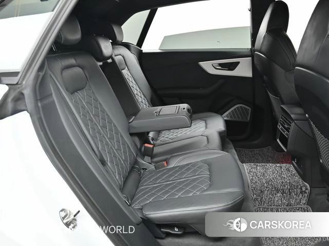 Audi Q8 (4M) 2025 Белый из Кореи, фото 3