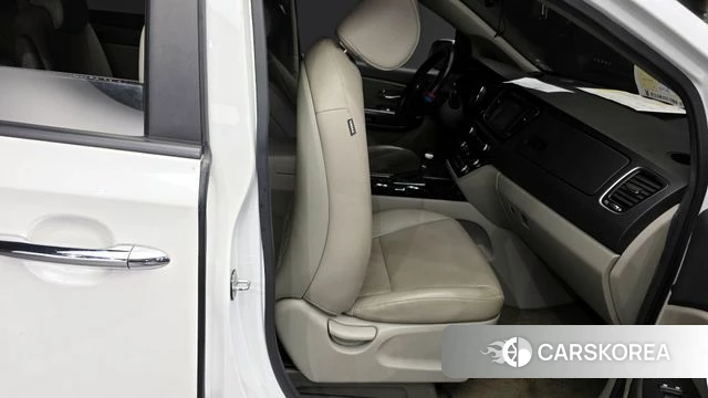 Kia The New Carnival 2018 Белый из Кореи, фото 3