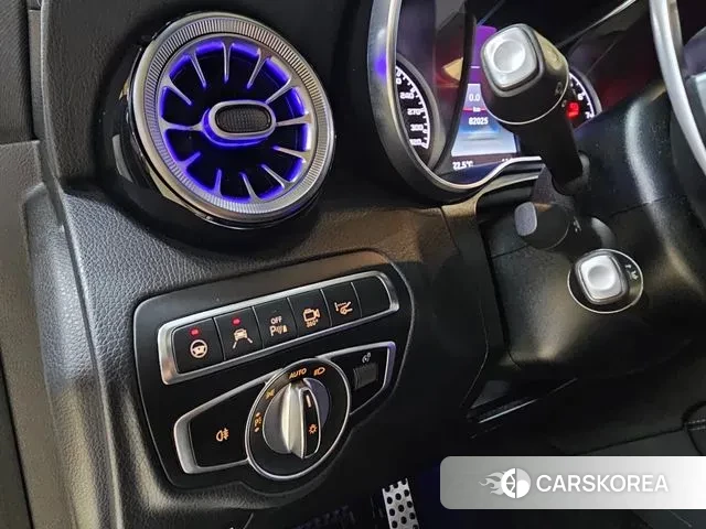 Mercedes-Benz GLC-Class X253 2018 Белый из Кореи, фото 3