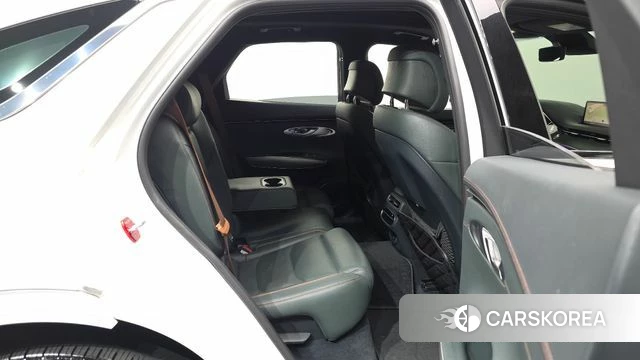 Genesis GV70 2021 Белый из Кореи, фото 3