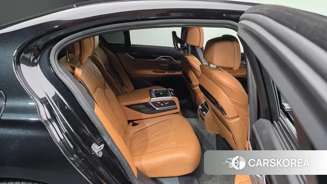 BMW 7 Series (G11) 2020 Черный из Кореи, фото 3