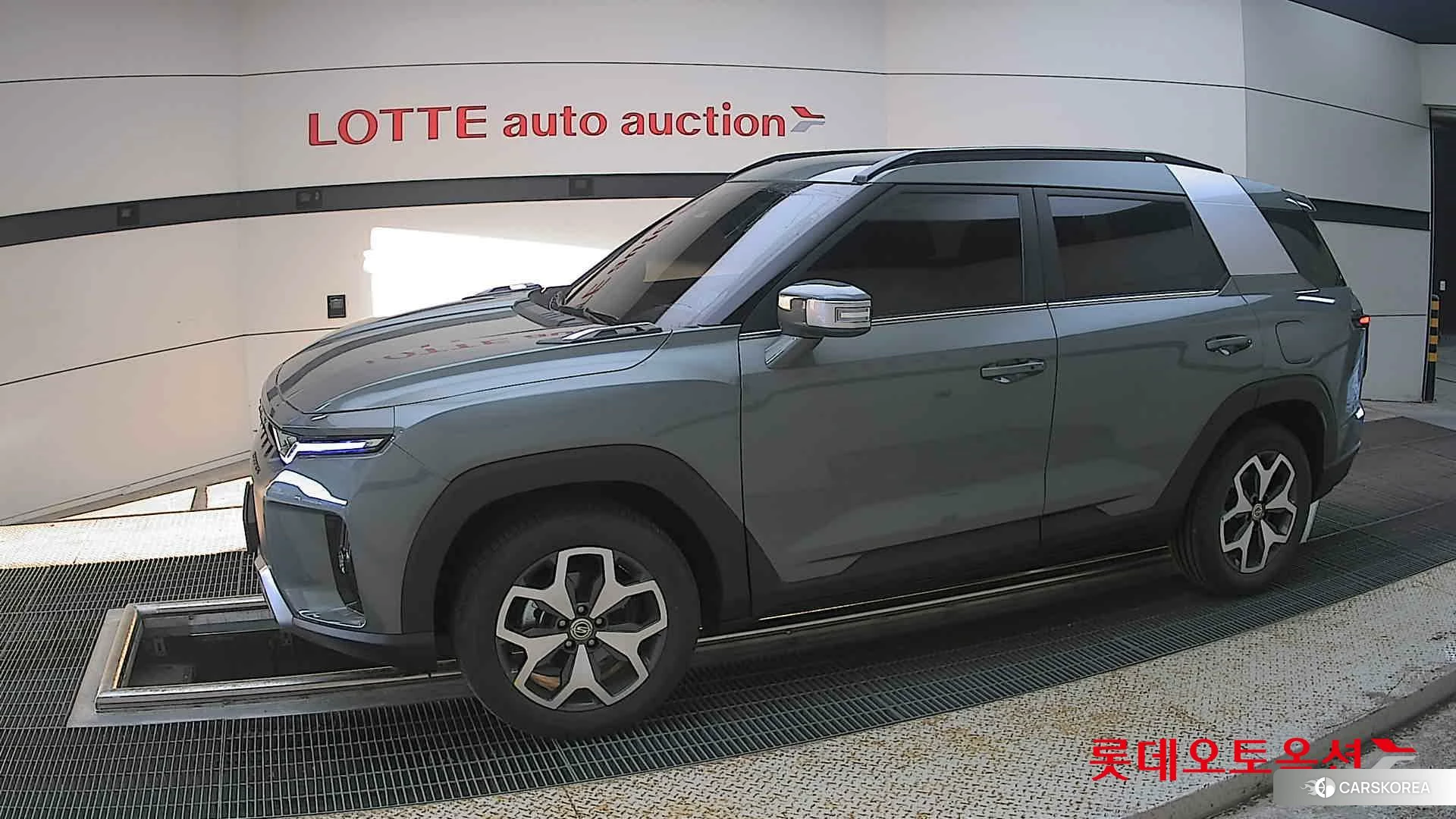 SsangYong Torres 2023 Forest Green из Кореи, фото 3