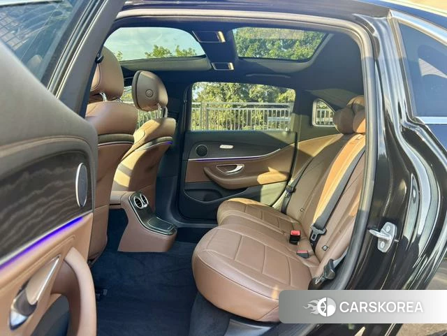 Mercedes-Benz E-class 2022 Черный из Китая, фото 3