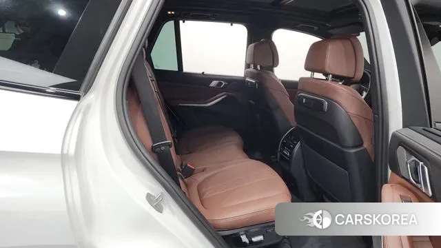 BMW X5 (G05) 2024 Белый из Кореи, фото 3