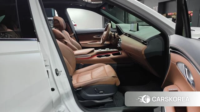 Genesis GV70 2021 Белый из Кореи, фото 3