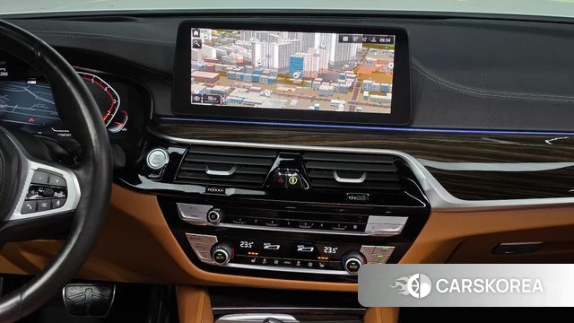 BMW 5 Series (G30) 2021 Белый из Кореи, фото 3