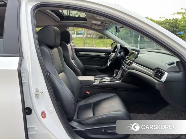 Honda Accord 2021 Белый из Китая, фото 3