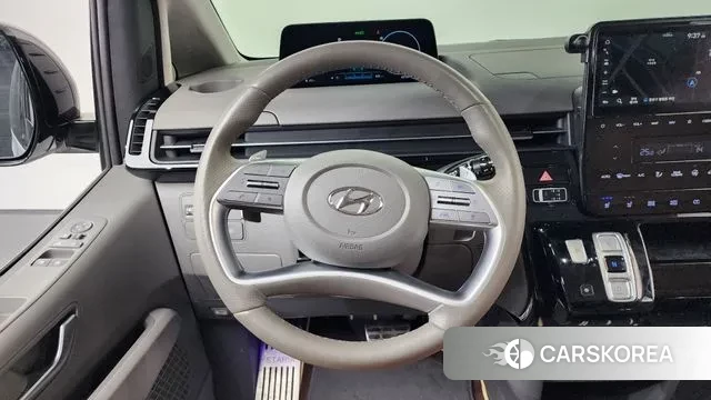 Hyundai Staria 2023 Белый из Кореи, фото 3