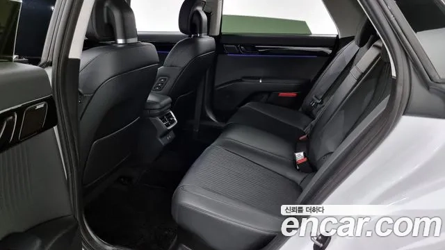 Hyundai Grandeur Hybrid (GN7) 2023 Черный из Кореи, фото 3