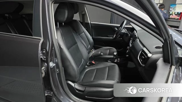 Kia Stonic 2020 Серый из Кореи, фото 3