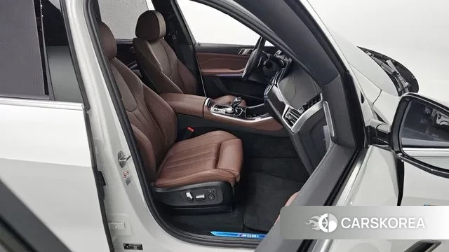 BMW X5 (G05) 2022 Белый из Кореи, фото 3