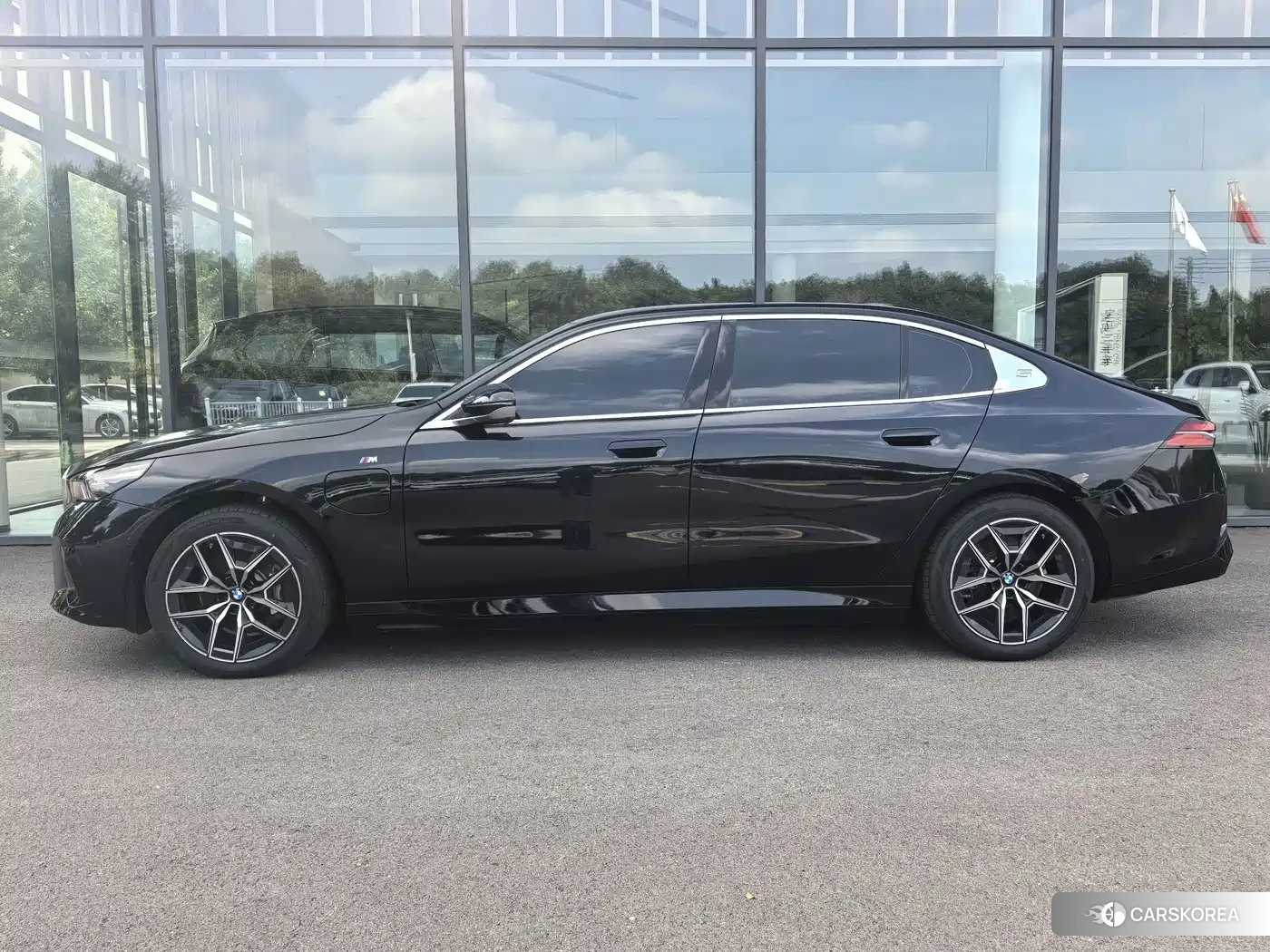 BMW i5 2025 Черный из Китая, фото 3