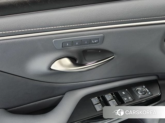 Lexus ES300h 7th generation 2023 Песочный из Кореи, фото 3