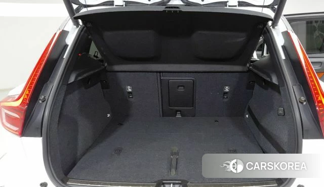 Volvo XC40 2019 Белый из Кореи, фото 3