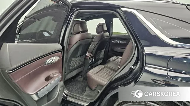 Genesis GV70 2021 Черный из Кореи, фото 3