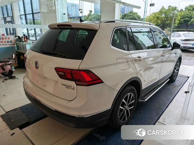 Volkswagen Tiguan L 2018 Белый из Китая, фото 3
