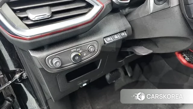 Chevrolet (GM Daewoo) Trailblazer 2022 Черный из Кореи, фото 3