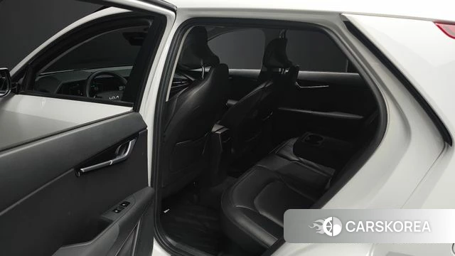 Kia Di Ol Nu Niro 2022 Белый из Кореи, фото 3