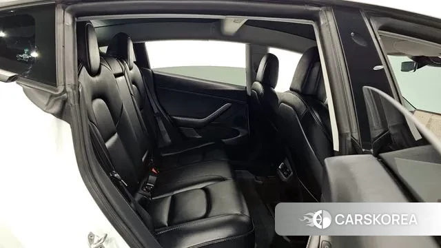 Tesla Model 3 2021 Белый из Кореи, фото 3