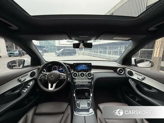 Mercedes-Benz GLC 2023 Белый из Китая, фото 3
