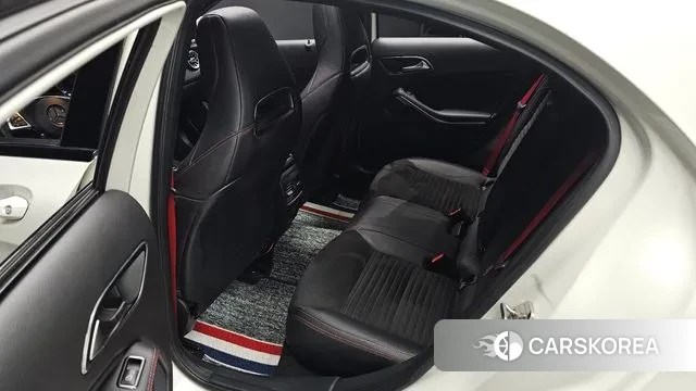 Mercedes-Benz A-Class W176 2018 Белый из Кореи, фото 3