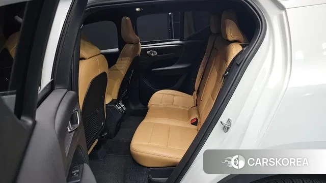 Volvo XC40 2020 Белый из Кореи, фото 3