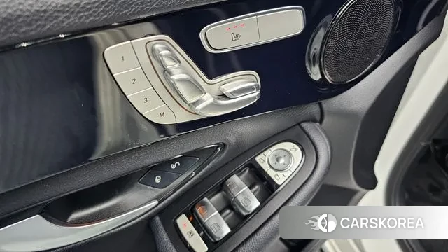 Mercedes-Benz C-Class W205 2019 Белый из Кореи, фото 3