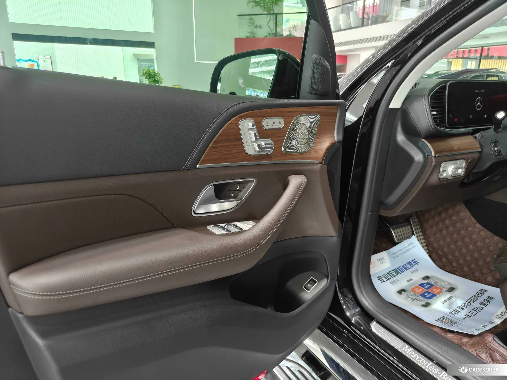 Mercedes-Benz GLS 2023 Черный из Китая, фото 3