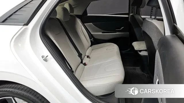 Hyundai Avante (CN7) 2023 Белый из Кореи, фото 3