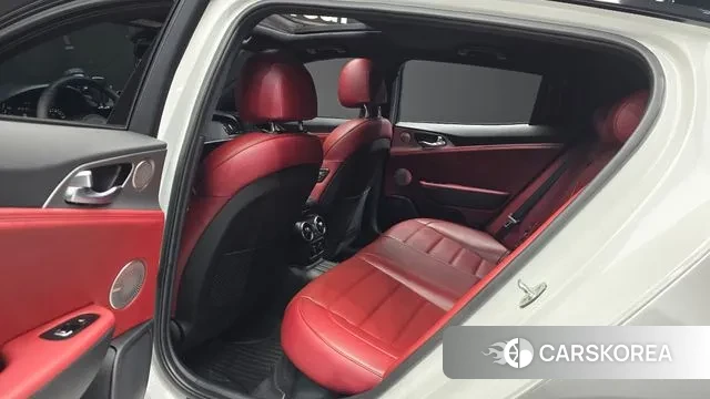 Kia Stinger 2018 Серебристо-серый из Кореи, фото 3