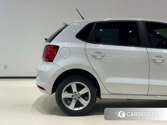 Volkswagen Polo 2018 Белый из Китая, фото 3