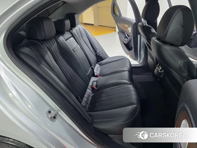 Mercedes-Benz E-Class W213 2019 Серебряный из Кореи, фото 3