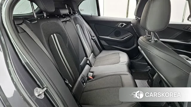 BMW 1 Series (F40) 2021 Серый из Кореи, фото 3